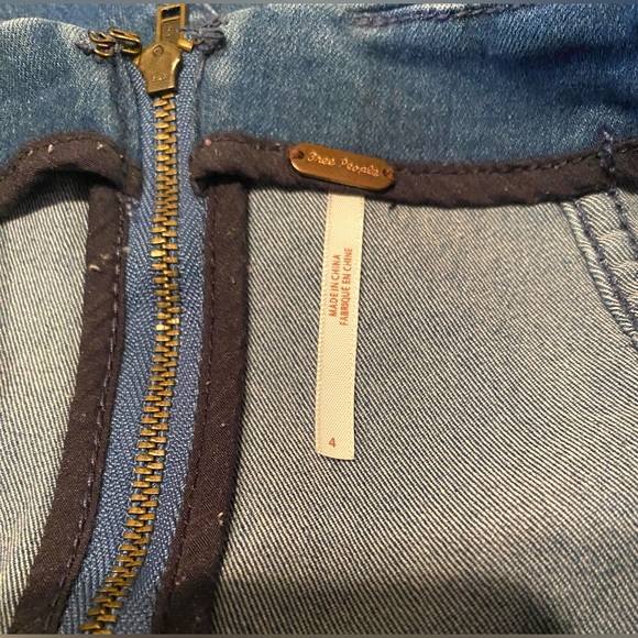 Free People Stretch Denim Mini Skirt size 4 - Picture 5 of 9